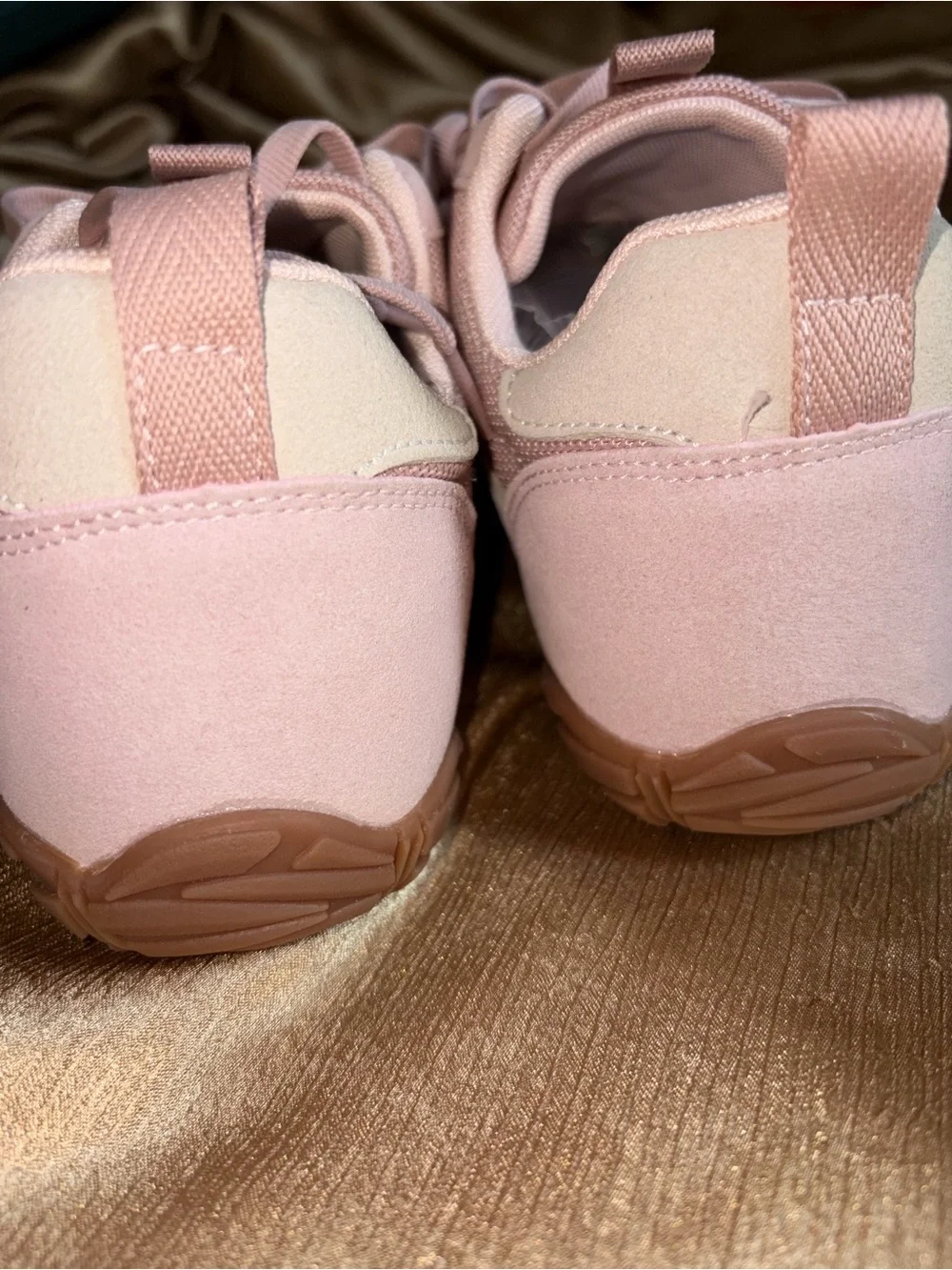 Women’s Bearefoot Groovers - Lightweight everyday Sneakers. Never worn